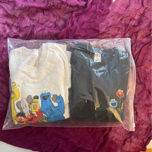 ‼️Sold‼️Two (2) Uniqlo x Kaws x Sesame Street boys sweet shirt